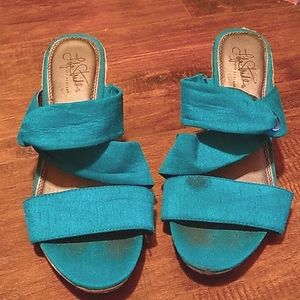 Size 8 color teal